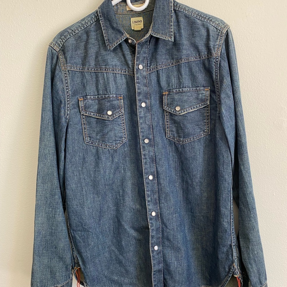 Mens never worn Legend by Lucky Brand denim shirt “California fit”